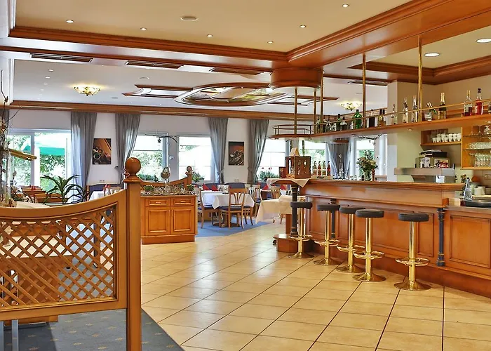 Alznauer Hof Hotel 3*